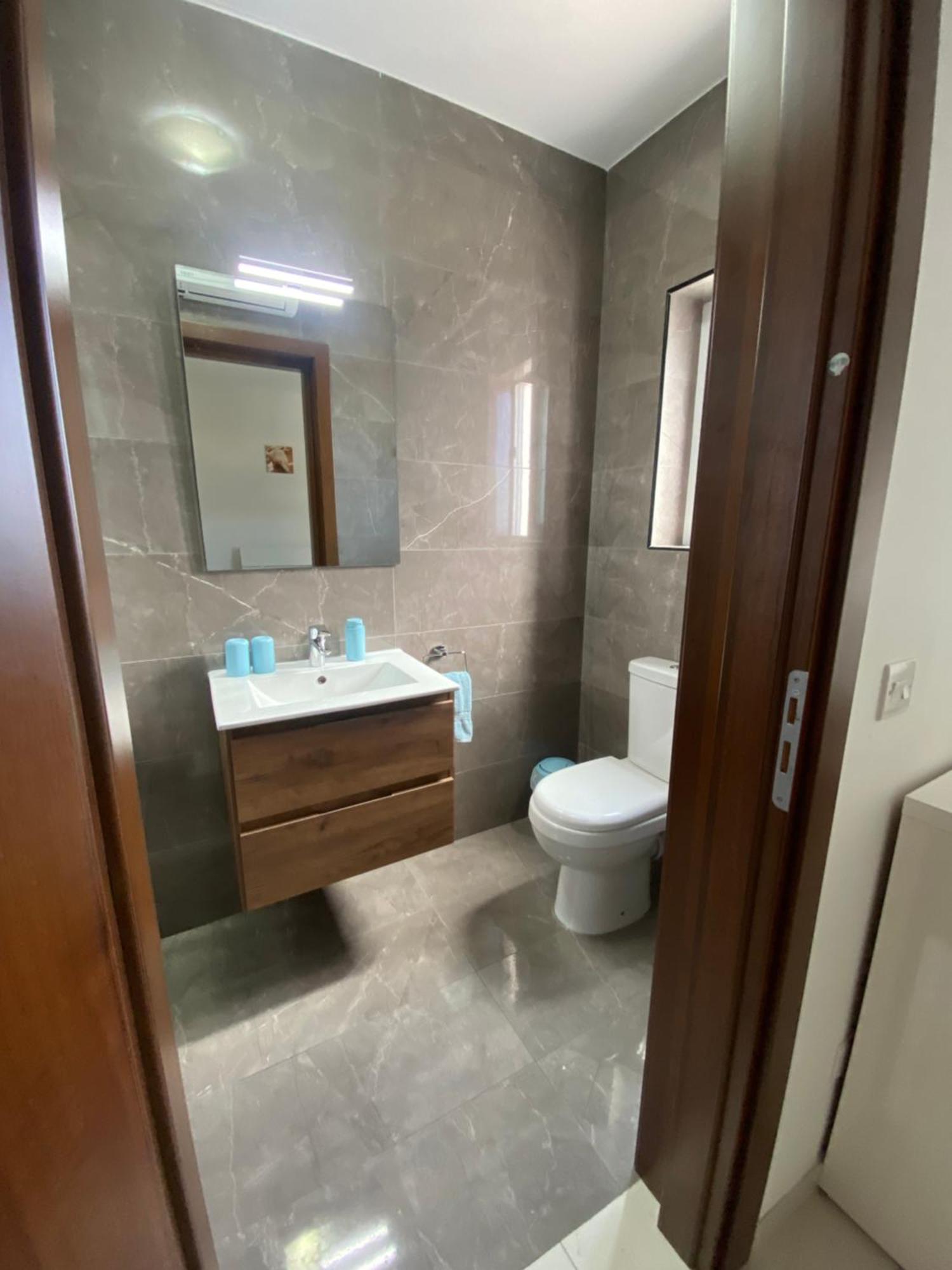 Sunshine Apartments Mellieha - Modern Two Bedroom Penthouse With Terrace Exteriör bild